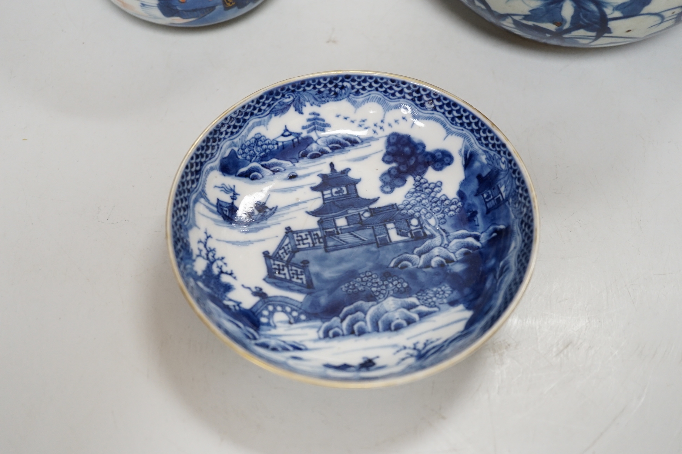 A large Chinese blue and white jar and cover, a similar jar and cover and a dish, large jar and cover, 16cm high